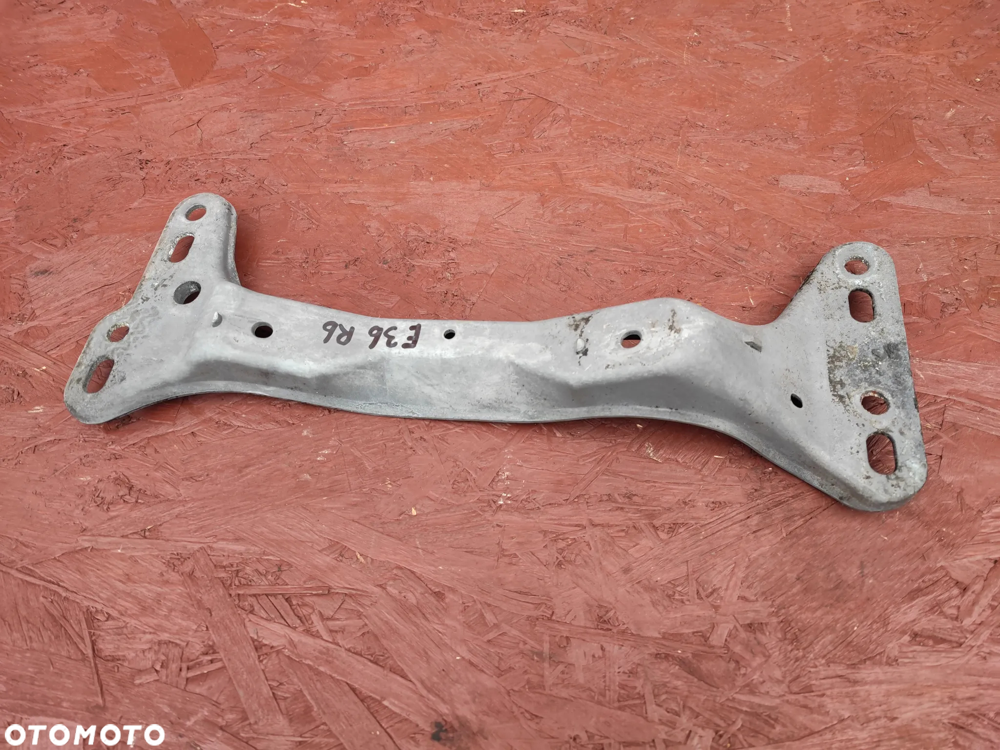BMW E36 / Z3 ORYGINALNA ŁAPA SKRZYNI BIEGÓW MANUAL  R6 POD M50 ( M50B20 / M50B25 , M52B20 / M52B25 / M52B28 )  O NR.  1 136 498 OEM - 4