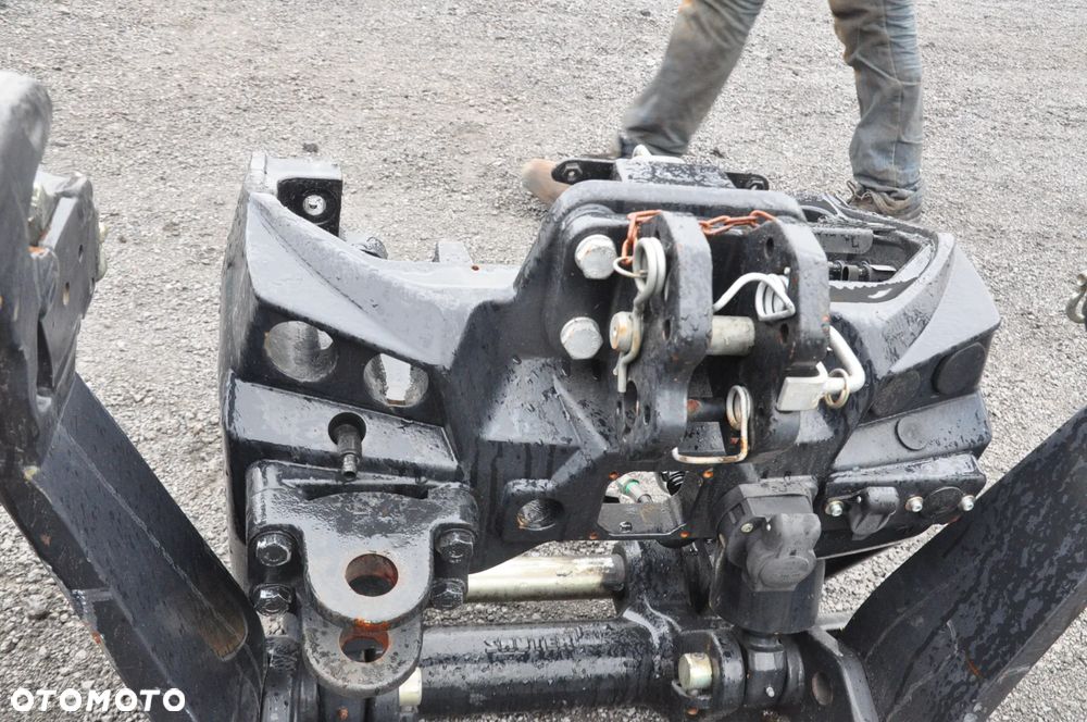 TUZ DEUTZ FAHR 6160 - 4
