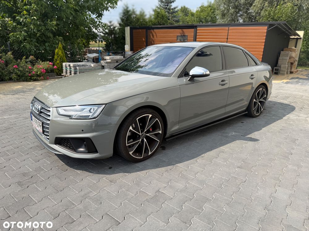 Audi S4
