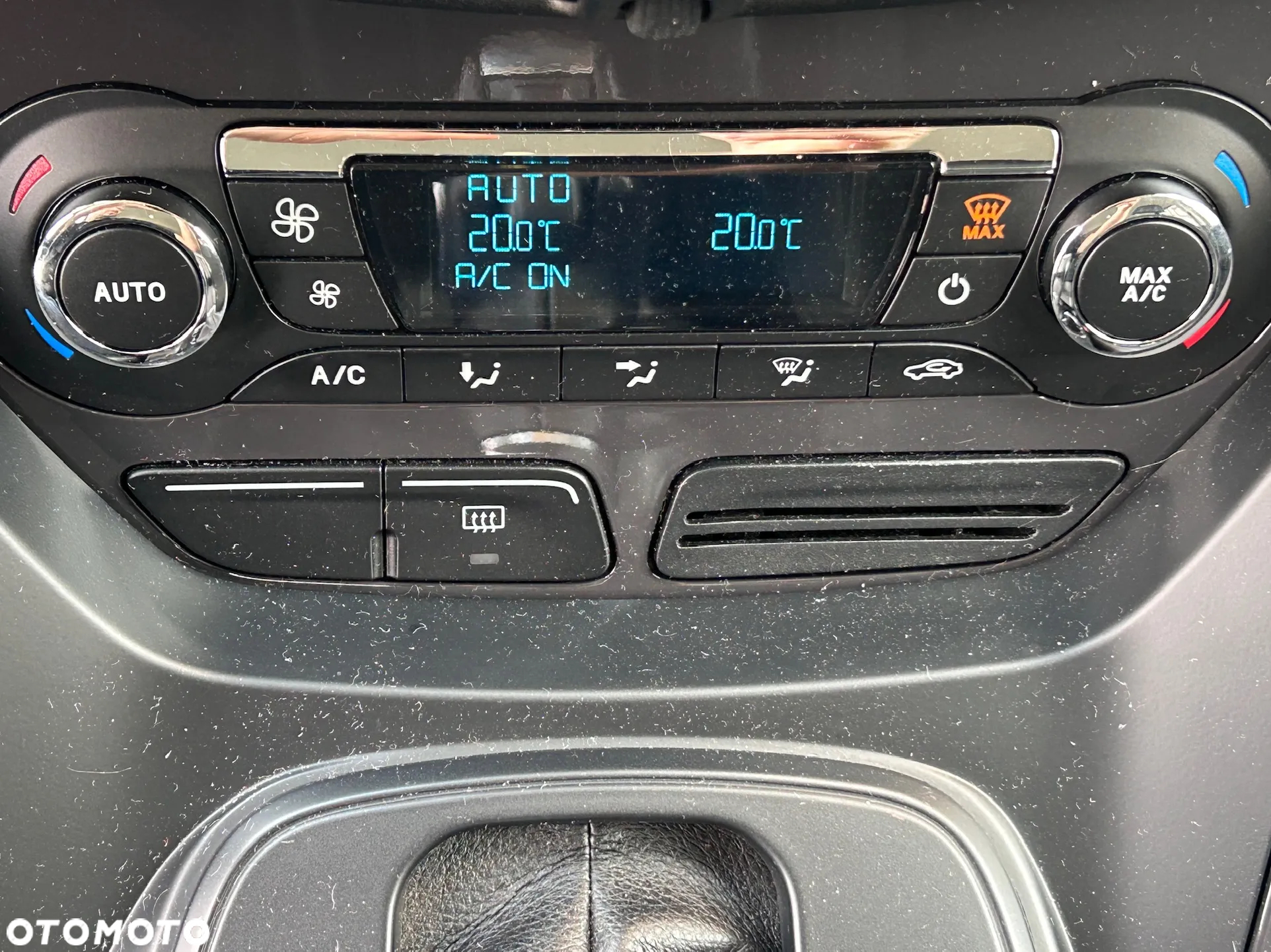 Ford Kuga 2.0 TDCi 4x4 Trend - 12