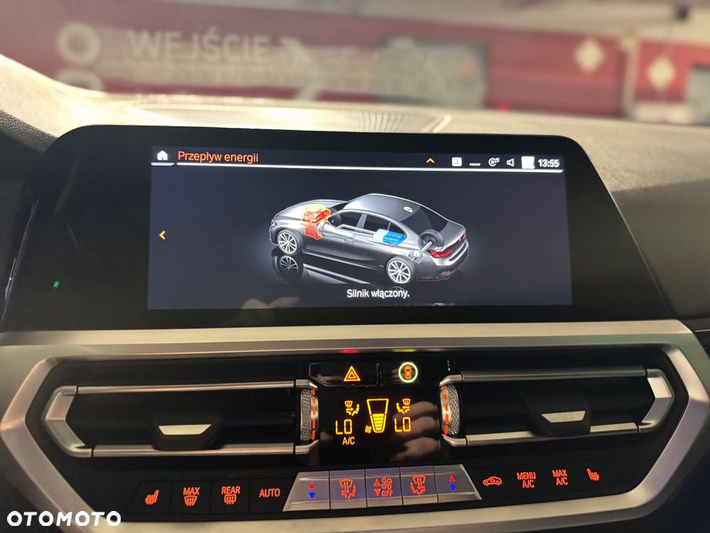 BMW Seria 3 320d - 29