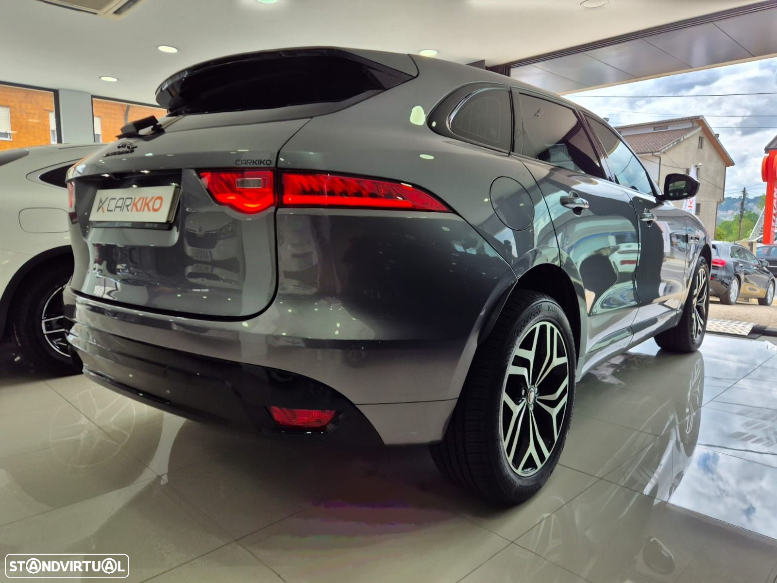 Jaguar F-Pace 2.0 i4D R-Sport Aut. - 4