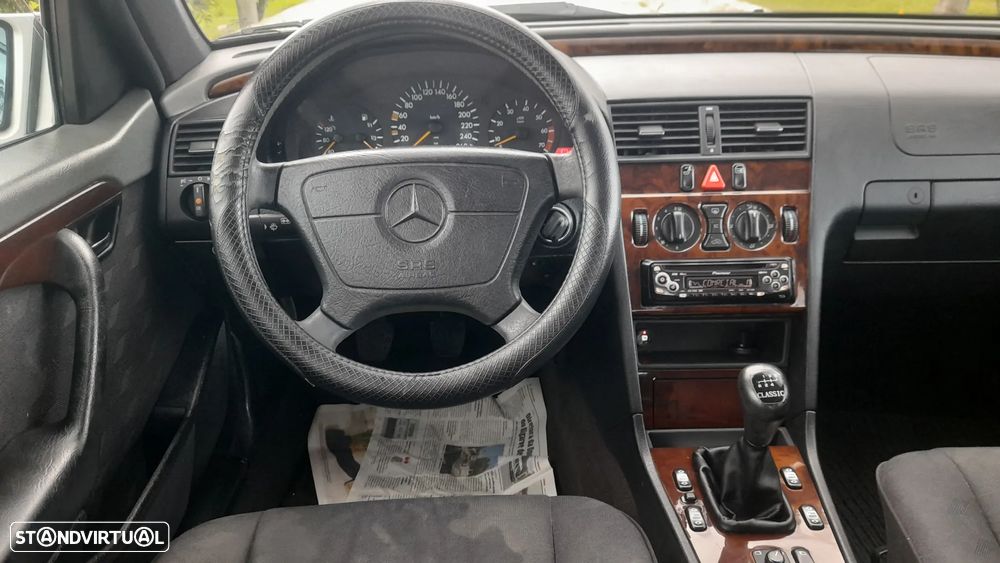 Mercedes-Benz C 200 Kompressor Classic - 21