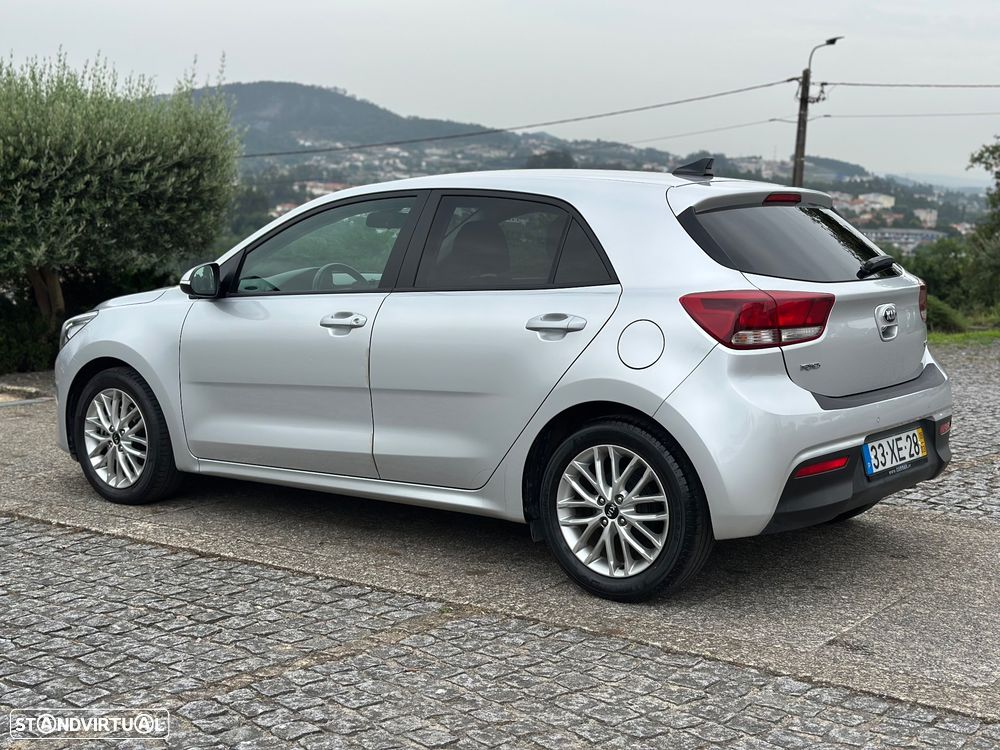 Kia Rio 1.2 CVVT Urban - 6