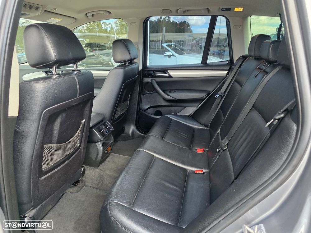 BMW X3 xDrive20d Aut. - 16