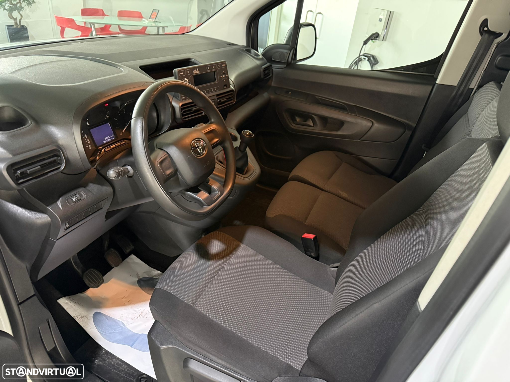 Toyota Proace city L1 Diesel - 10