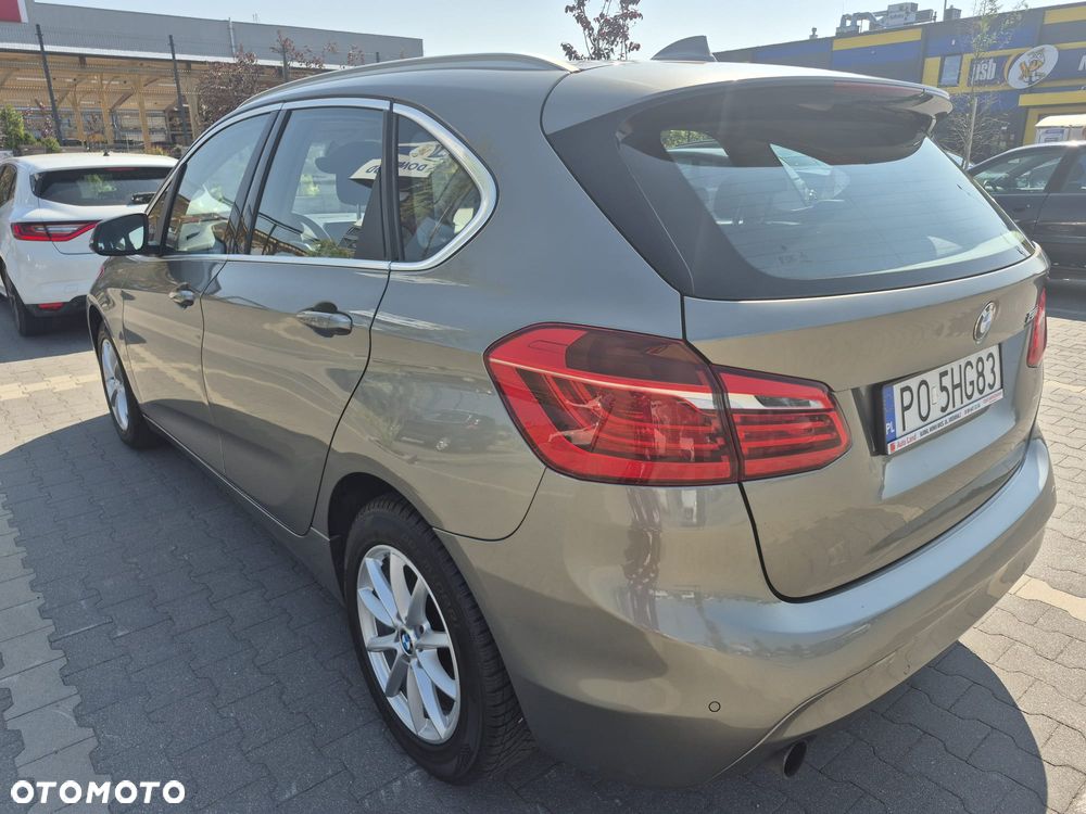 BMW Seria 2 218i - 12