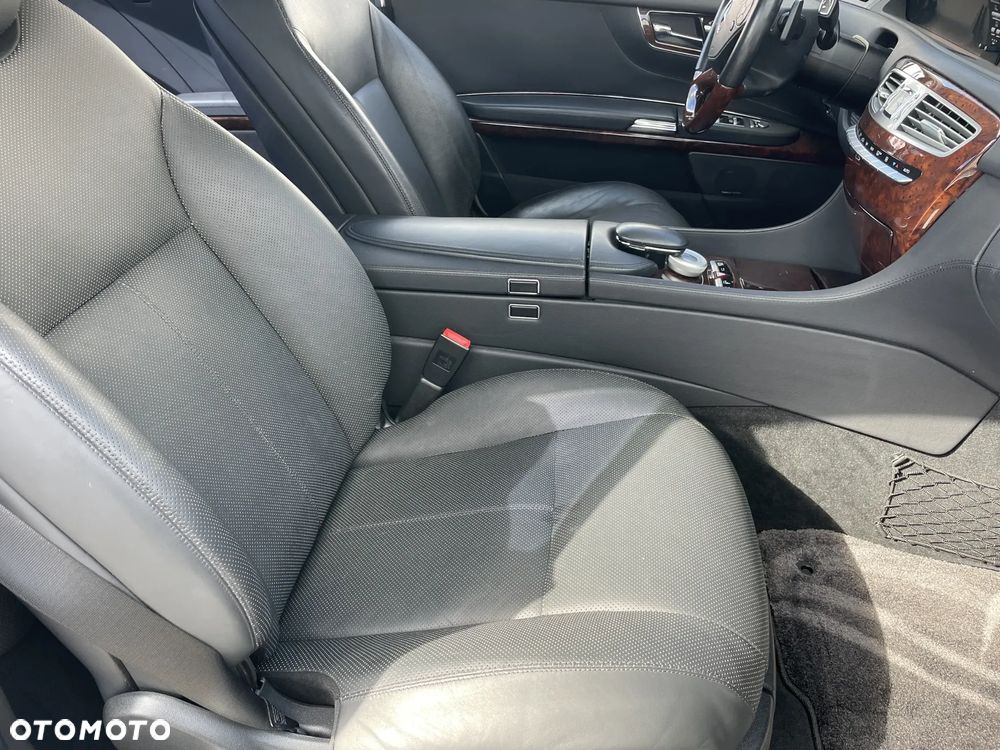 Mercedes-Benz CL 500 (BlueEFFICIENCY) 7G-TRONIC - 27