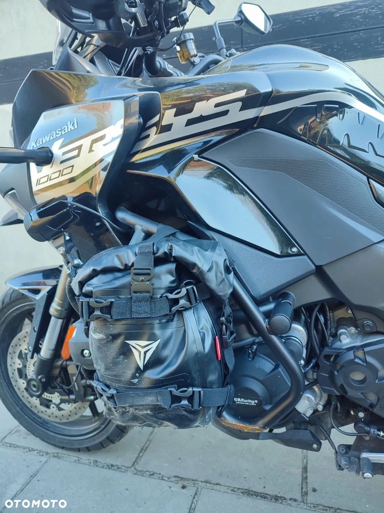 Kawasaki Versys 1000 - 9