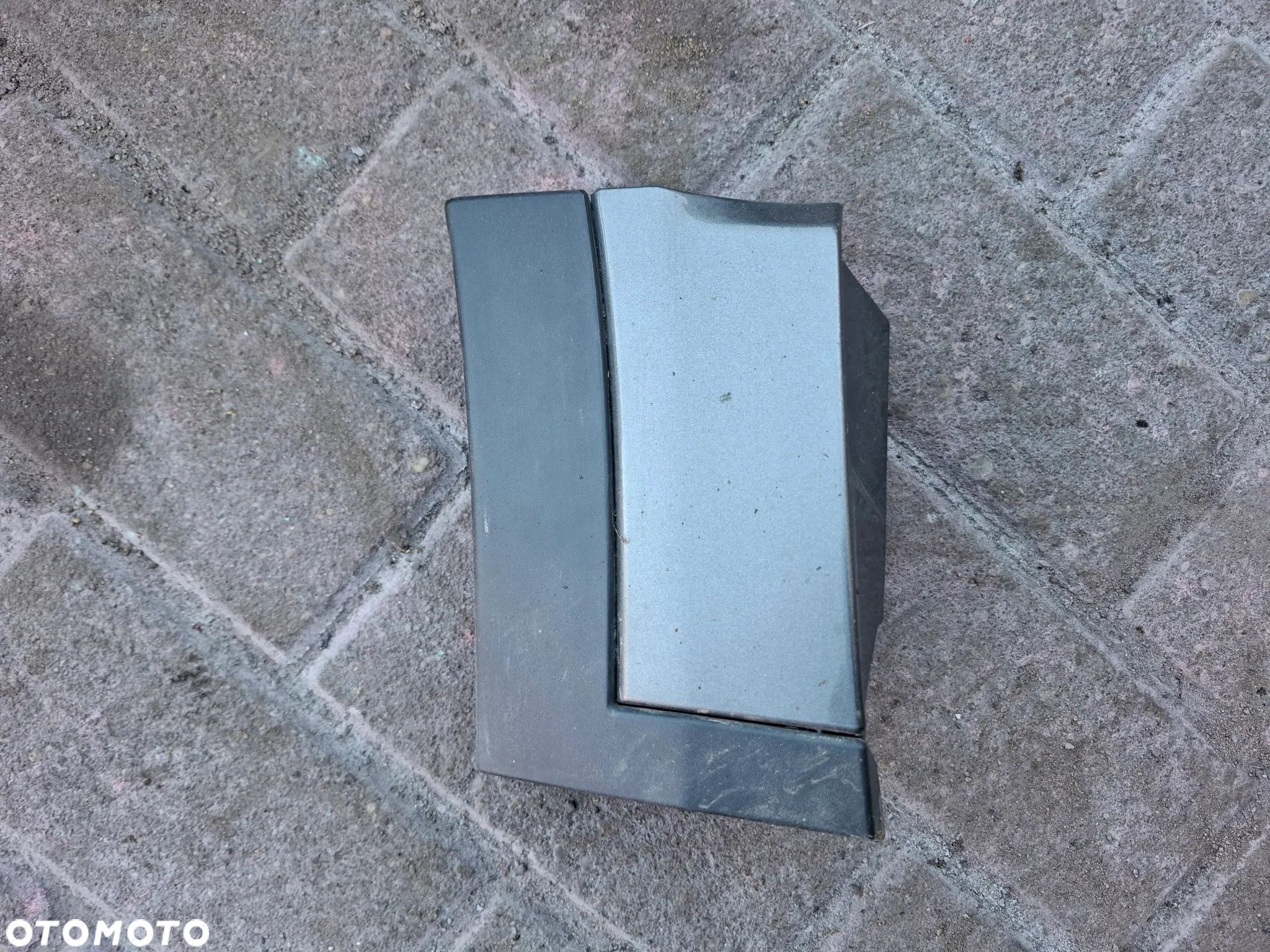 RANGE ROVER EVOQUE LIFT L538 DOLNA LISTWA BŁOTNIKA ZAKONCZENIE LEWE - 1