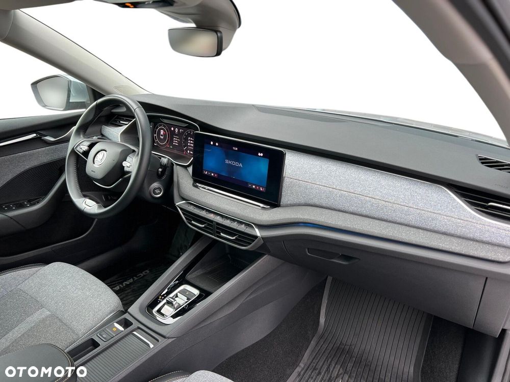 Skoda Octavia 2.0 TDI Selection DSG - 16