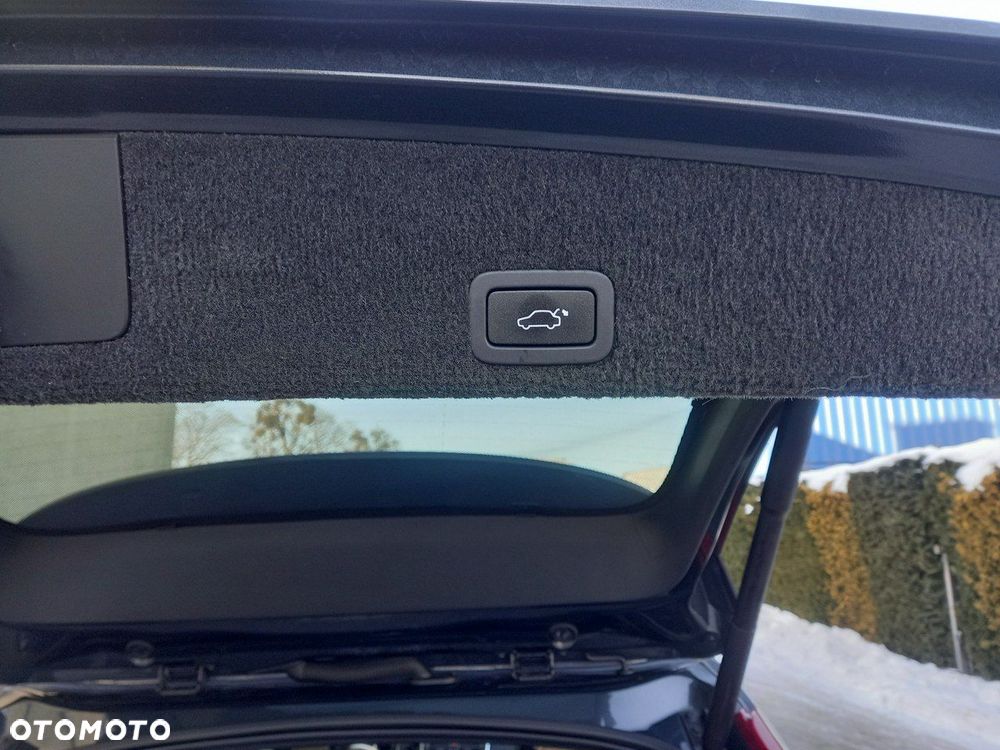 Volvo XC 60 D3 R Design - 20