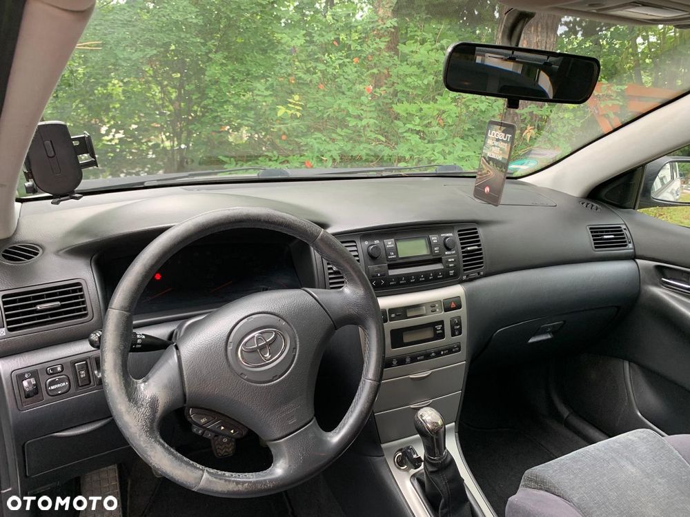 Toyota Corolla 1.6 VVT-i Sol - 11