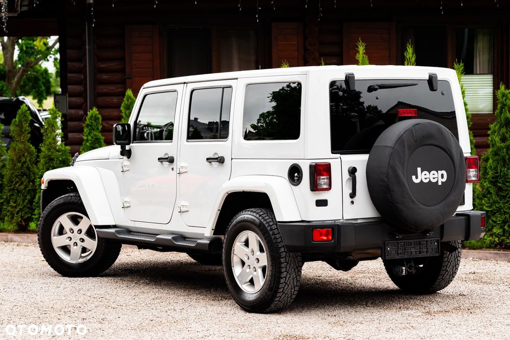 Jeep Wrangler Unlimited 3.6 Automatik Sahara - 15