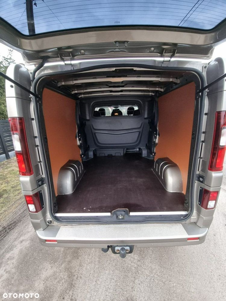 Opel Vivaro - 25