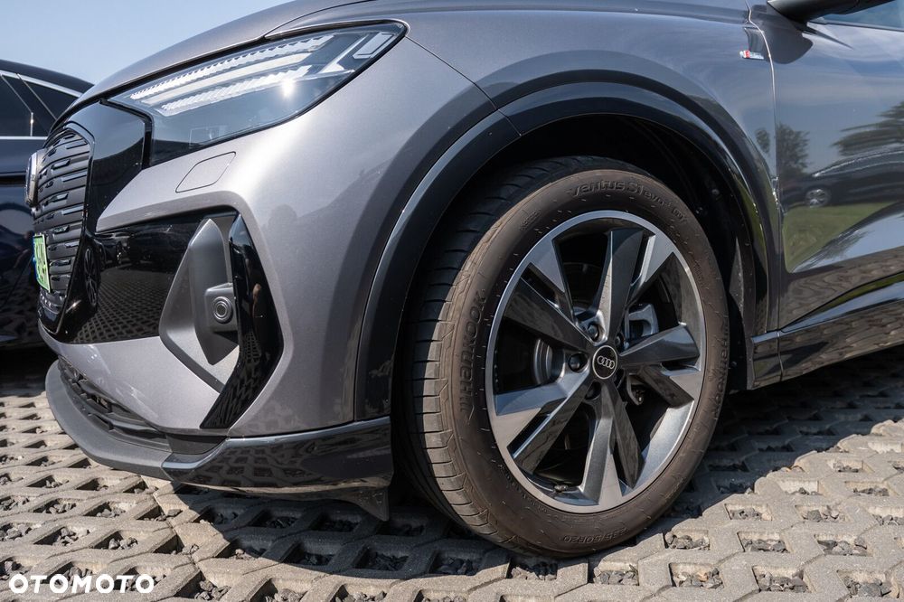 Audi Q4 e-tron - 6