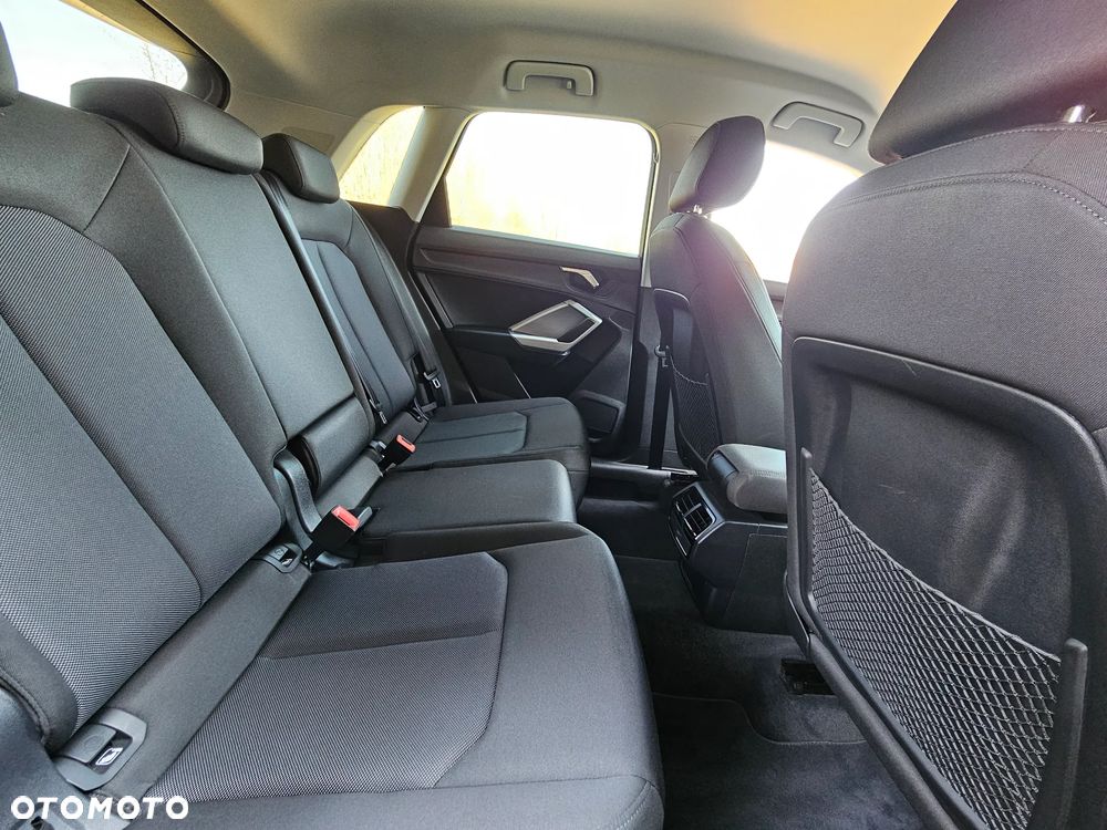 Audi Q3 35 TDI Quattro Advanced - 33