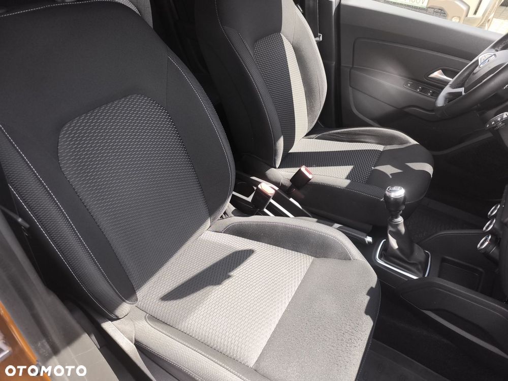 Dacia Duster 1.3 TCe FAP Comfort - 21