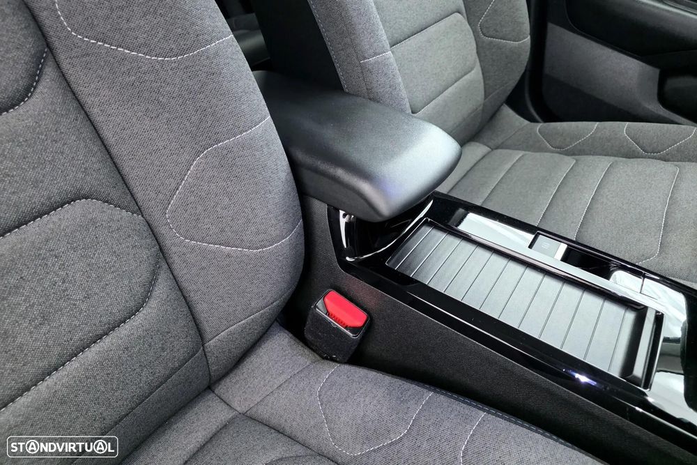 Citroën C4 PureTech 130 Stop&Start EAT8 C-SERIES - 27