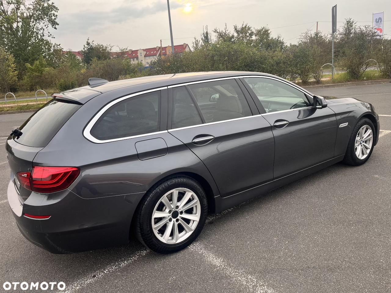 BMW Seria 5 520d xDrive - 8