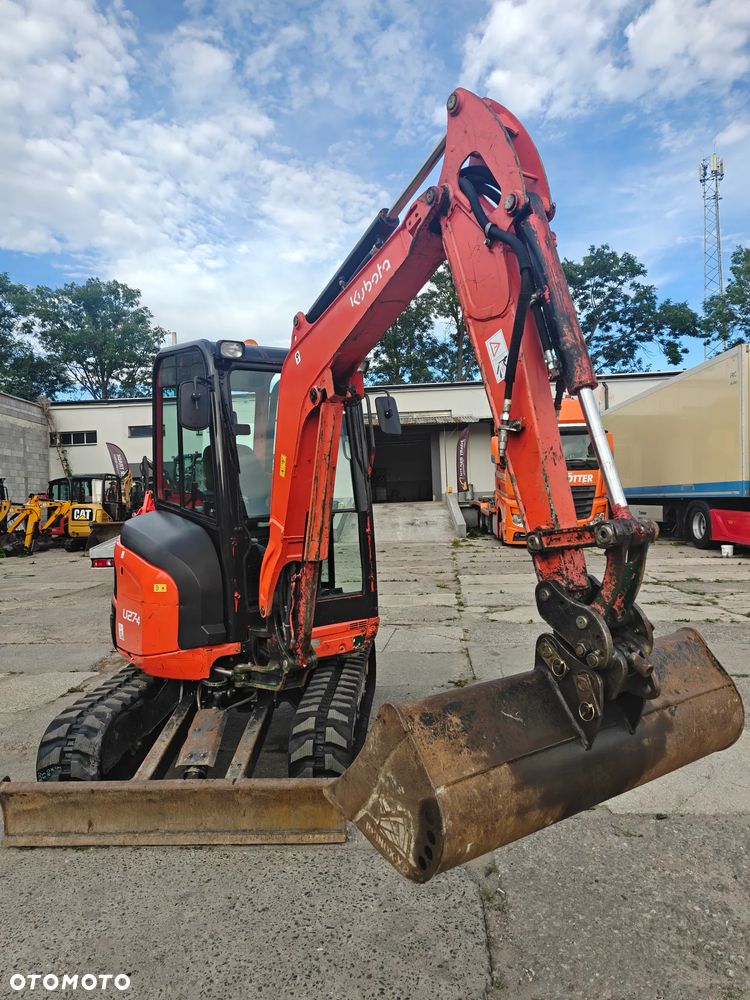 Kubota U27 - 35