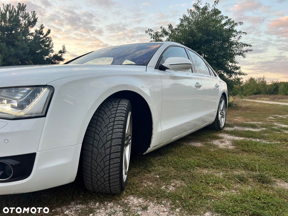 Audi A8 4.2 TDI Quattro - 12