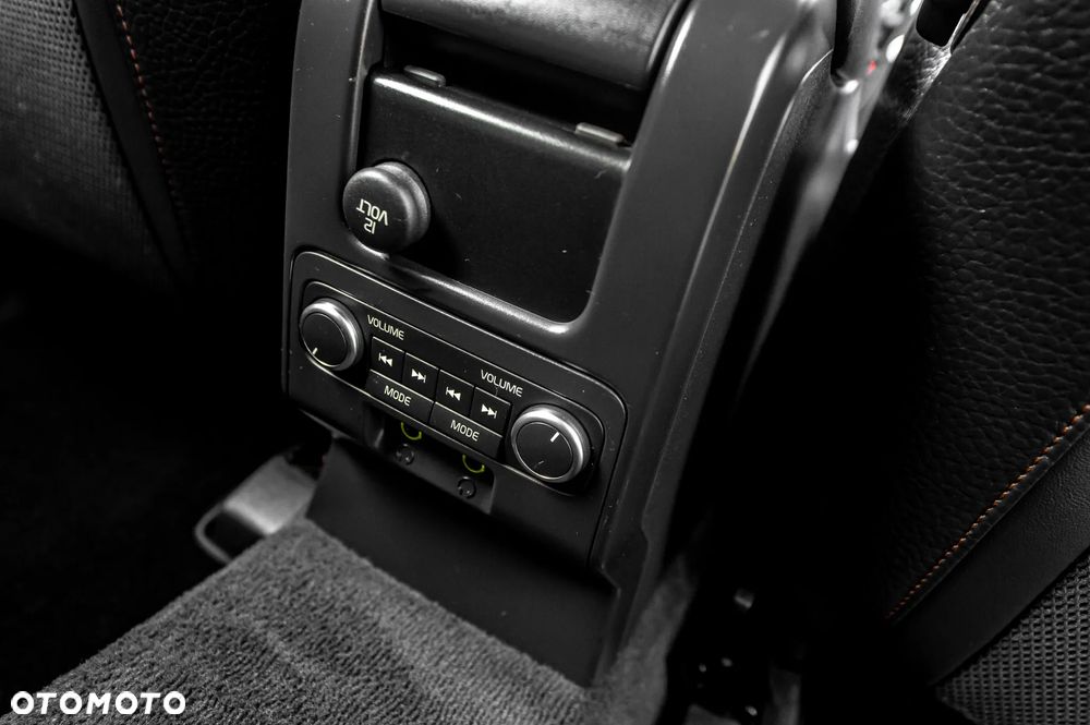 Volvo XC 60 D5 AWD RDesign - 23