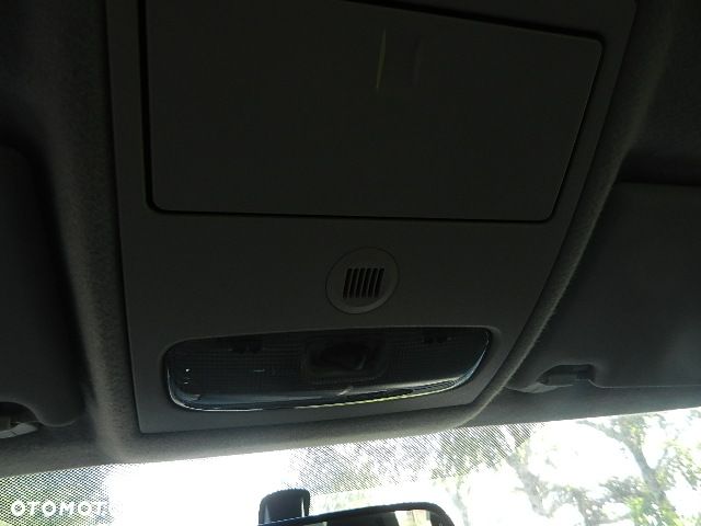 Ford Mondeo 1.8 Trend X - 34