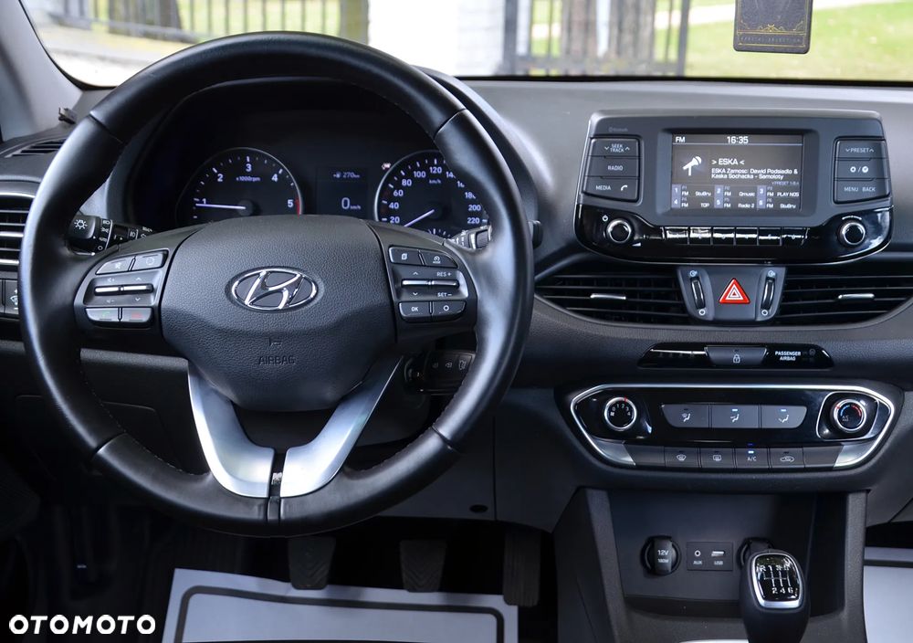 Hyundai i30 1.6 CRDI Select - 23