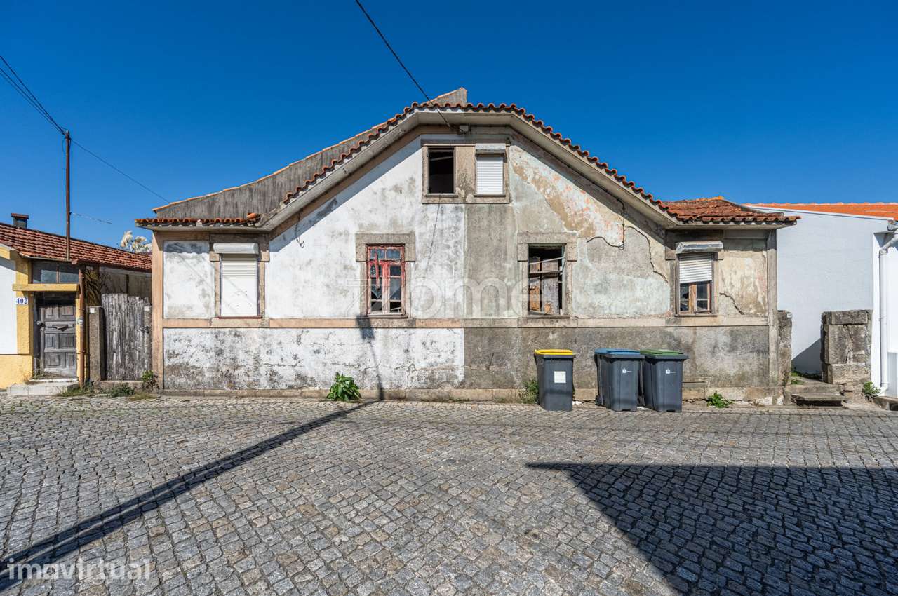 Propriedade com Projeto Aprovado – Maia (R. Sá e Melo, 386 – Gueifã... - Grande imagem: 2/50