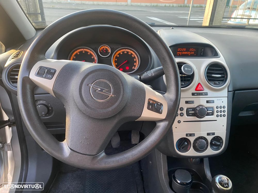 Opel Corsa 1.2 Enjoy - 17