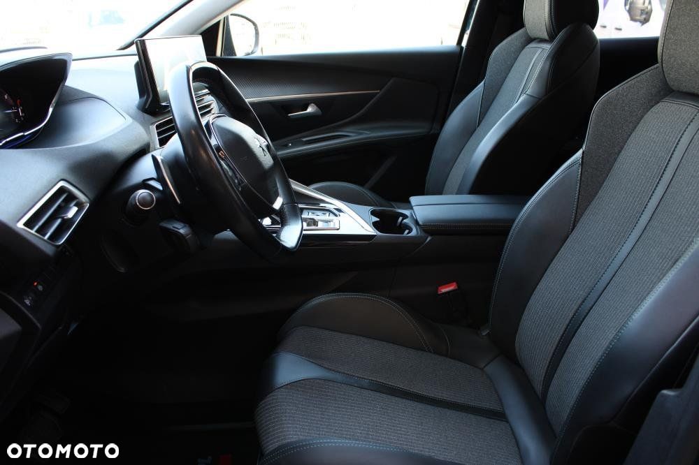 Peugeot 3008 - 11