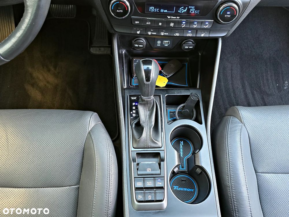 Hyundai Tucson blue 1.7 CRDi 2WD DCT Premium - 33