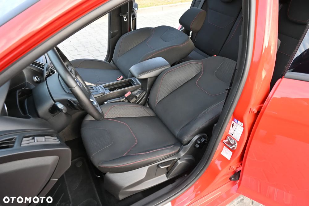Ford Focus 1.5 EcoBoost STart-Stopp-System ST-LINE X - 29