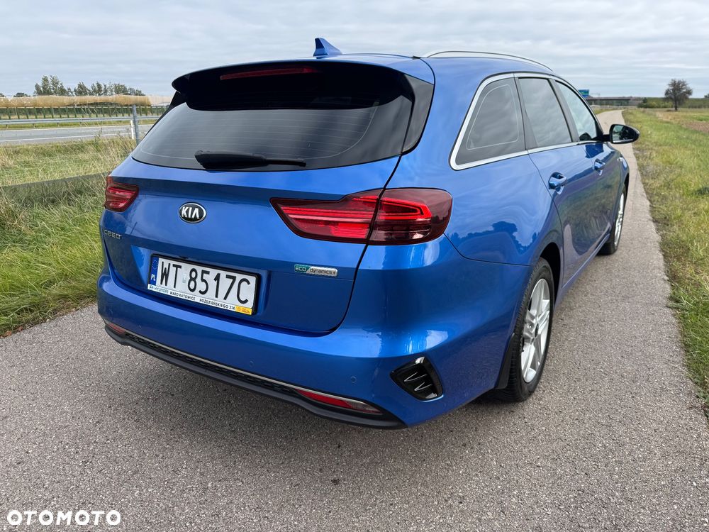 Kia Ceed 1.6 CRDi SCR M - 16
