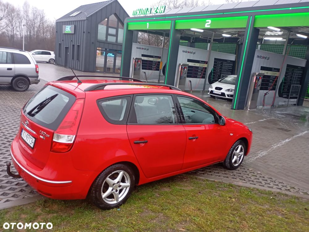 Hyundai i30 i30cw 1.4 Edition Plus - 3