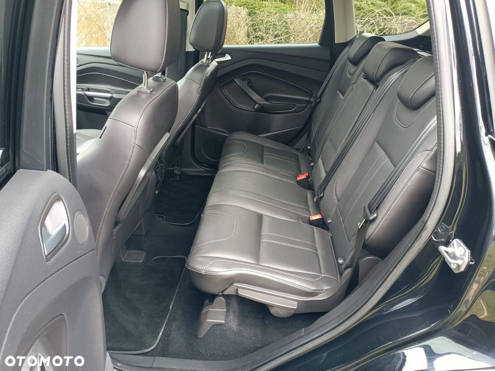 Ford Kuga 2.0 TDCi 4x4 Titanium - 23