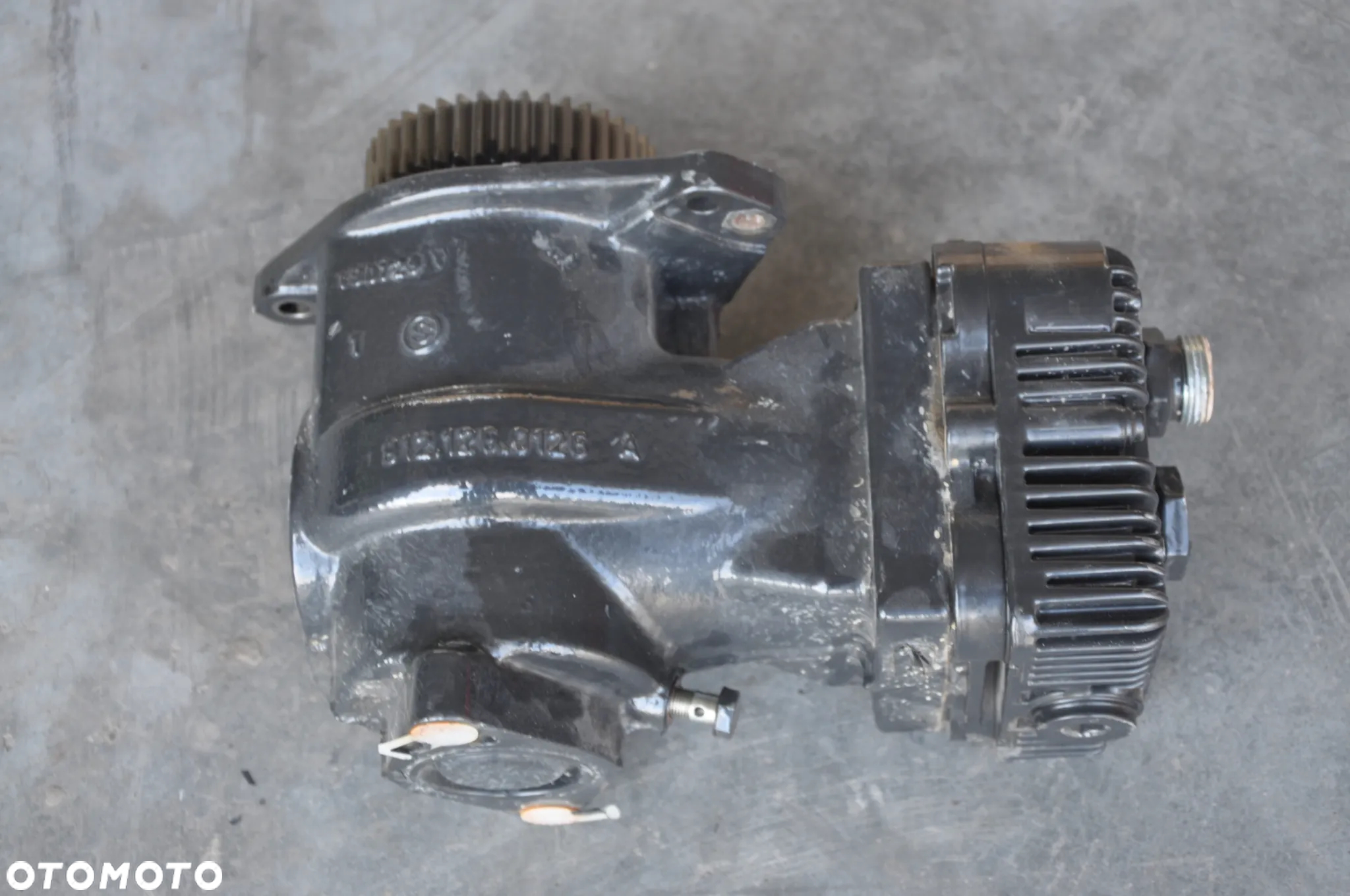 Kompresor sprężarka powietrza Deutz Fahr 6.1L6 - 4
