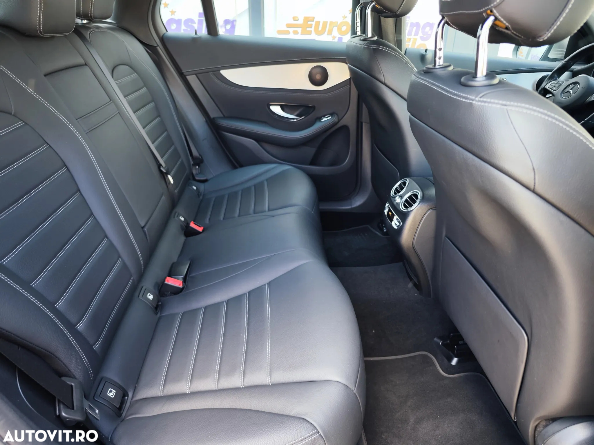Mercedes-Benz GLC Coupe 250 4Matic 9G-TRONIC - 16