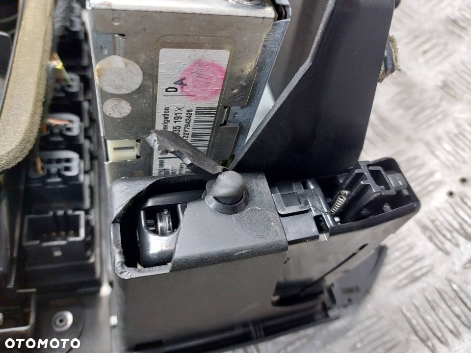 RADIO ODTWARZACZ + RAMKA KONSOLI 2 DIN POLO IV - 9