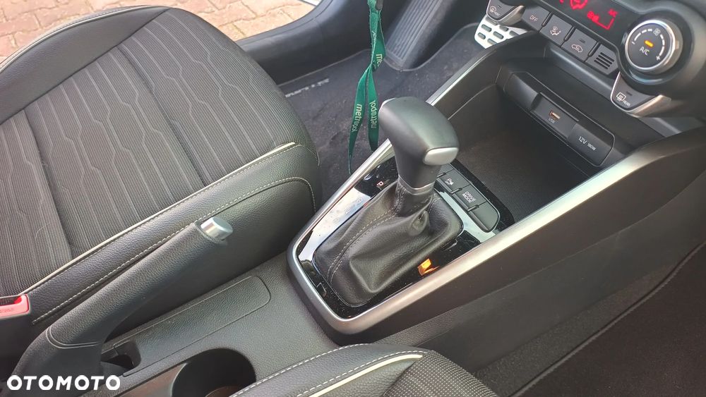 Kia Stonic 1.0 T-GDI MHEV GT Line DCT - 26