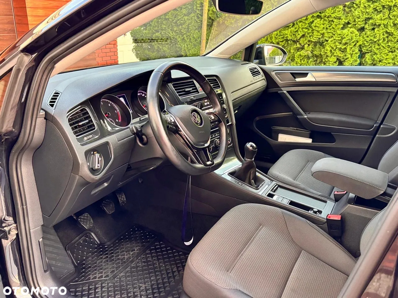 Volkswagen Golf VII 1.6 TDI BMT Comfortline - 9