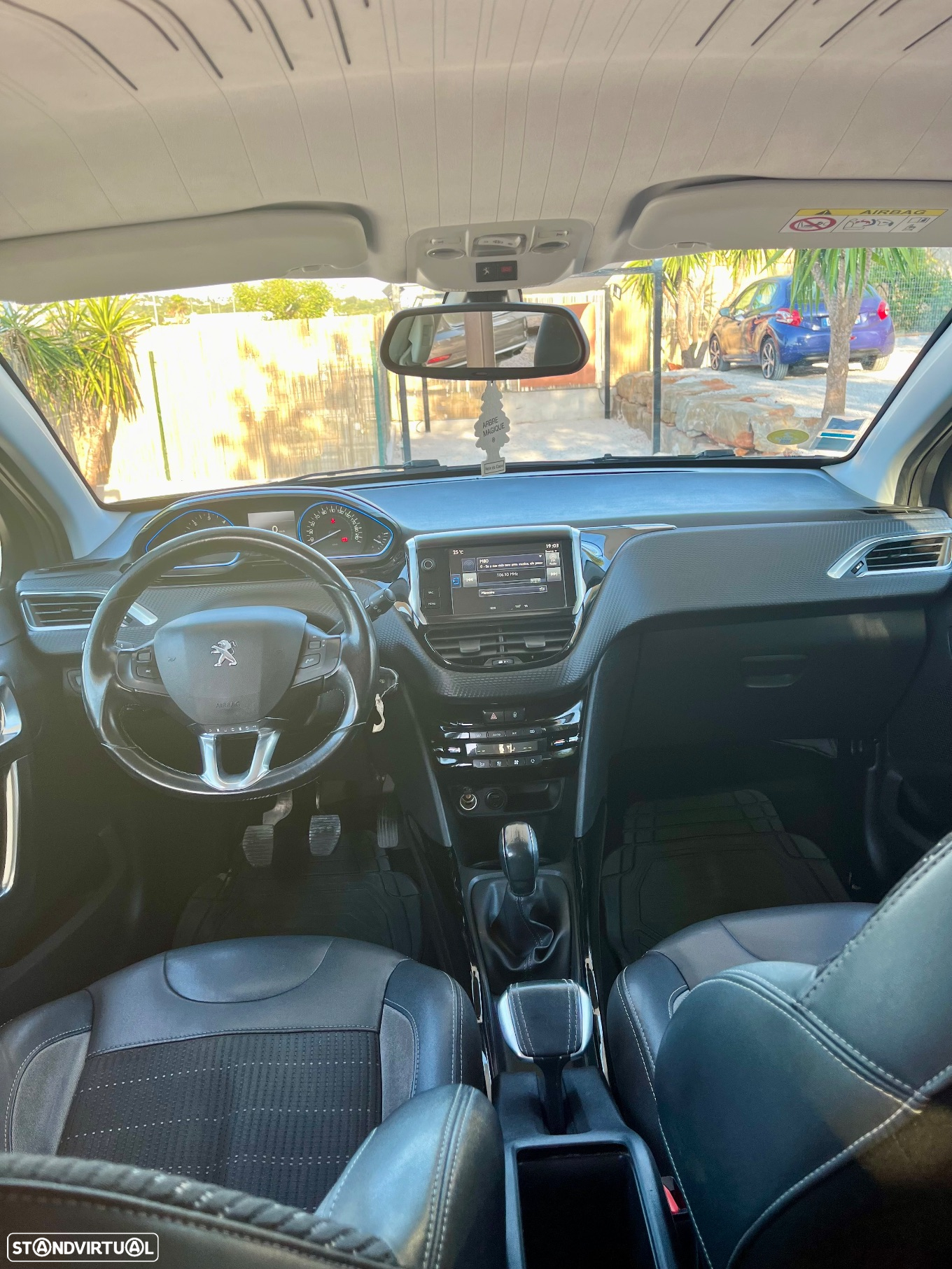 Peugeot 2008 BlueHDi 100 STOP & START Allure - 7