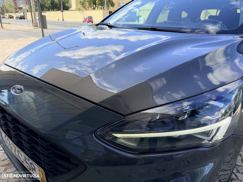Ford Focus SW 1.0 EcoBoost ST-Line X - 32