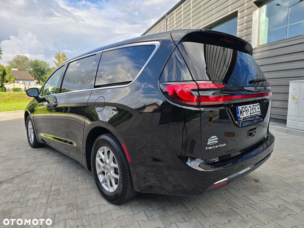 Chrysler Pacifica - 15