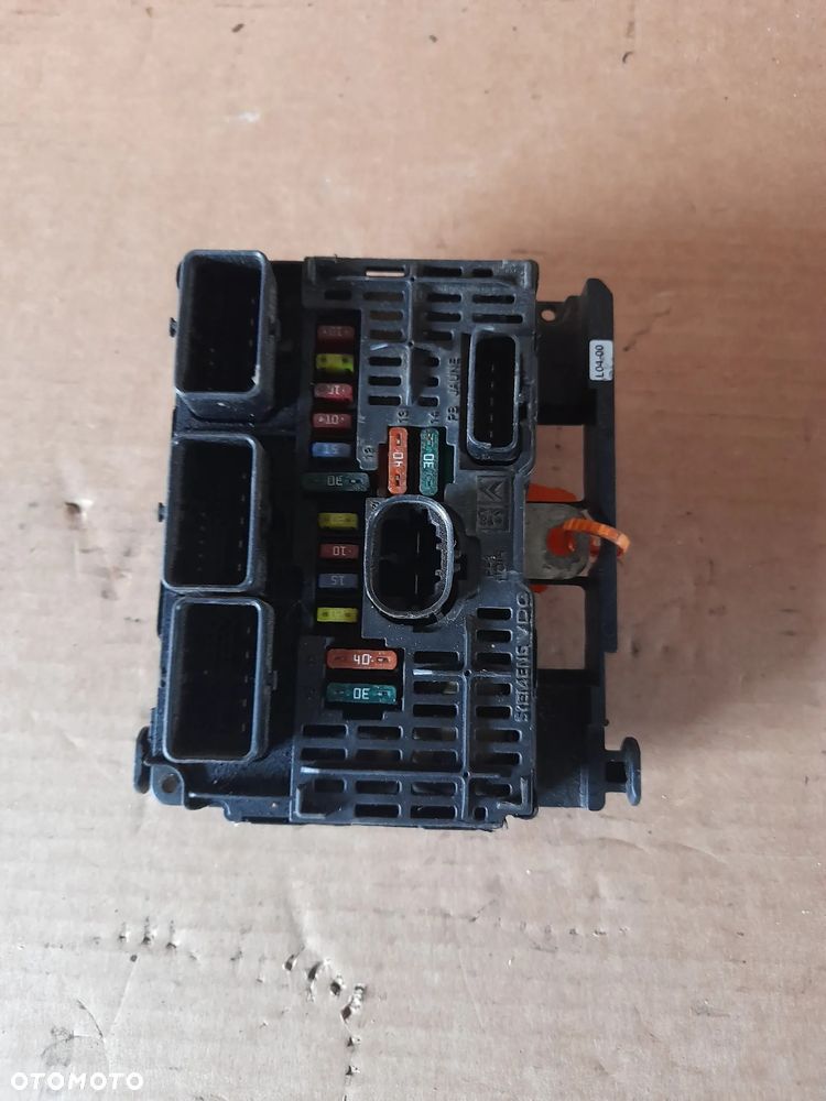 Skrzynka bezpieczniików Moduł BSM Citroen Peugeot 9657718580 BSM-L04-00 - 1