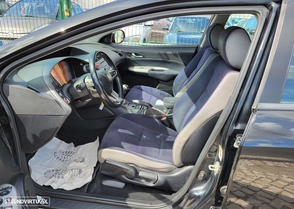Honda Civic 1.4 Comfort - 8