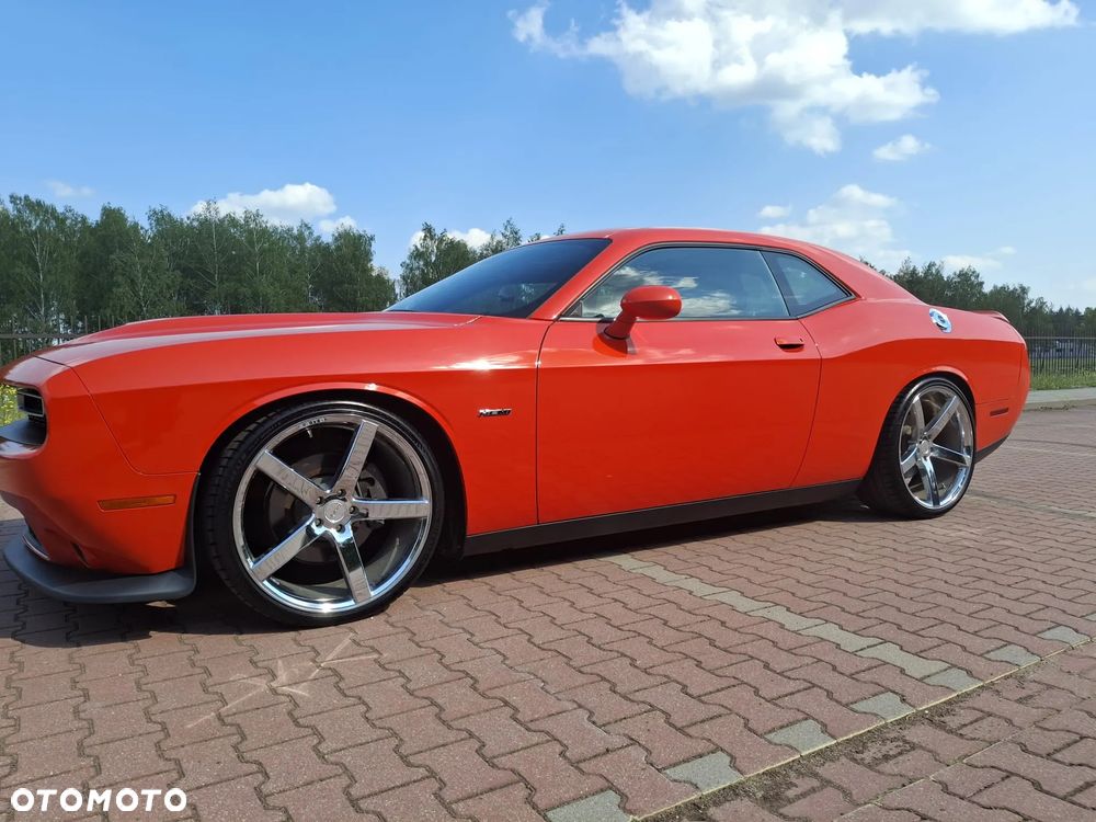 Dodge Challenger 5.7 R/T - 6
