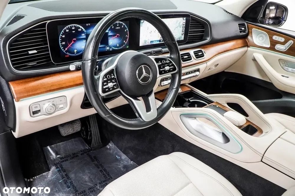 Mercedes-Benz GLE - 11