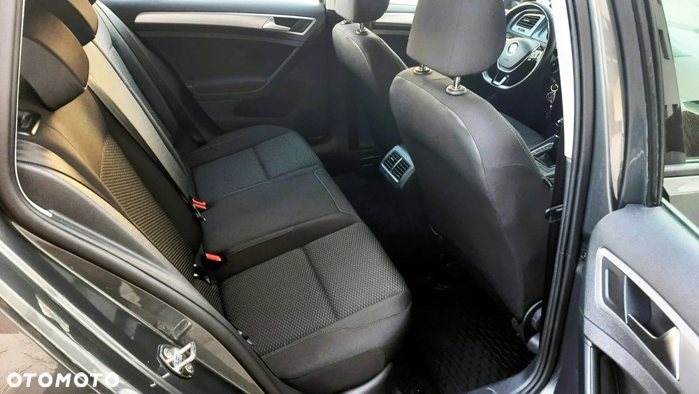 Volkswagen Golf 1.0 TSI City - 27